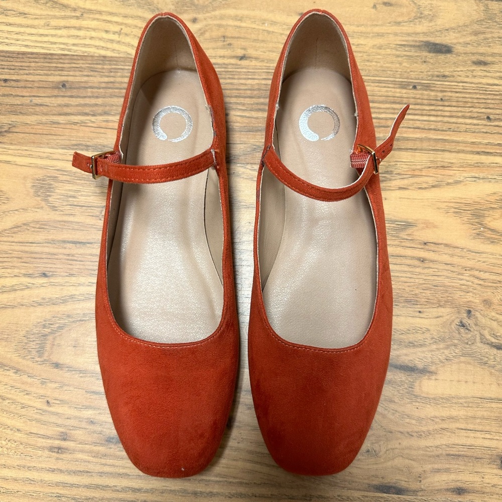 Women's Red Mary Jane Flats